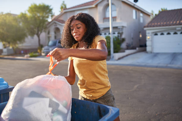Best Junk Hauling Services  in Novato, CA